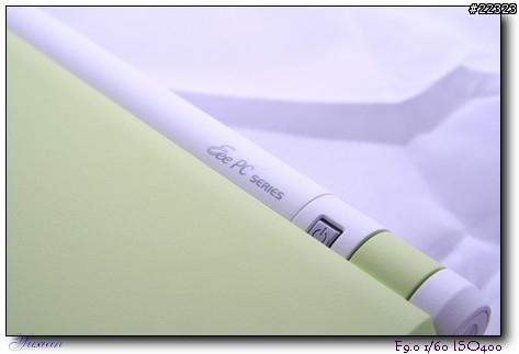 浅绿色外观华硕Eee PC 8GB笔记本电脑图赏
